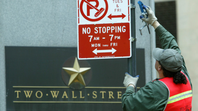 signmission-designer-series-sign-no-parking-permitted-on-crosswalk